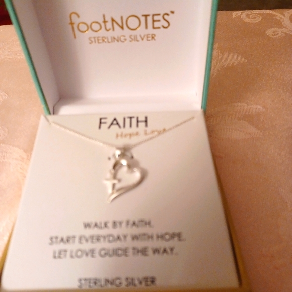Footnotes Sterling Silver Faith Hope Love Pendant Necklace - Picture 1 of 6